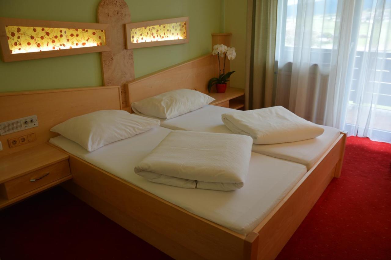 Hotel Boehmerwaldhof ウルリッヒスベルク エクステリア 写真