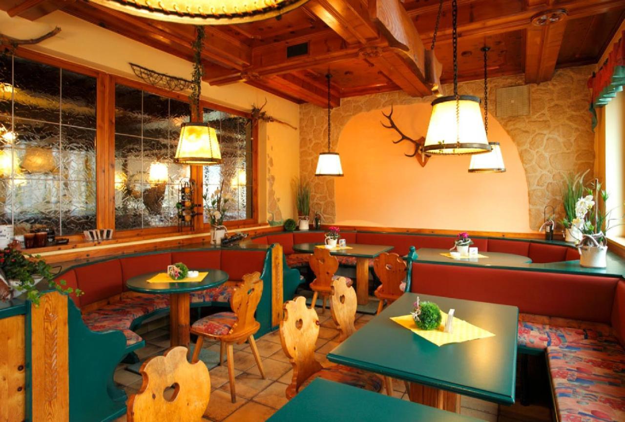 Hotel Boehmerwaldhof ウルリッヒスベルク エクステリア 写真