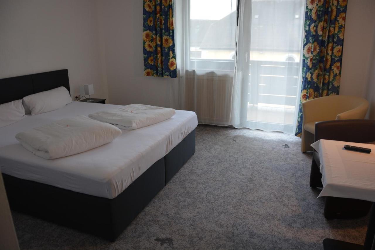 Hotel Boehmerwaldhof ウルリッヒスベルク エクステリア 写真