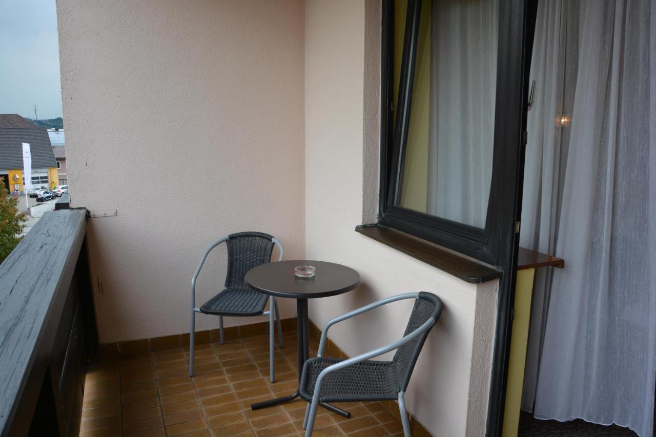 Hotel Boehmerwaldhof ウルリッヒスベルク エクステリア 写真