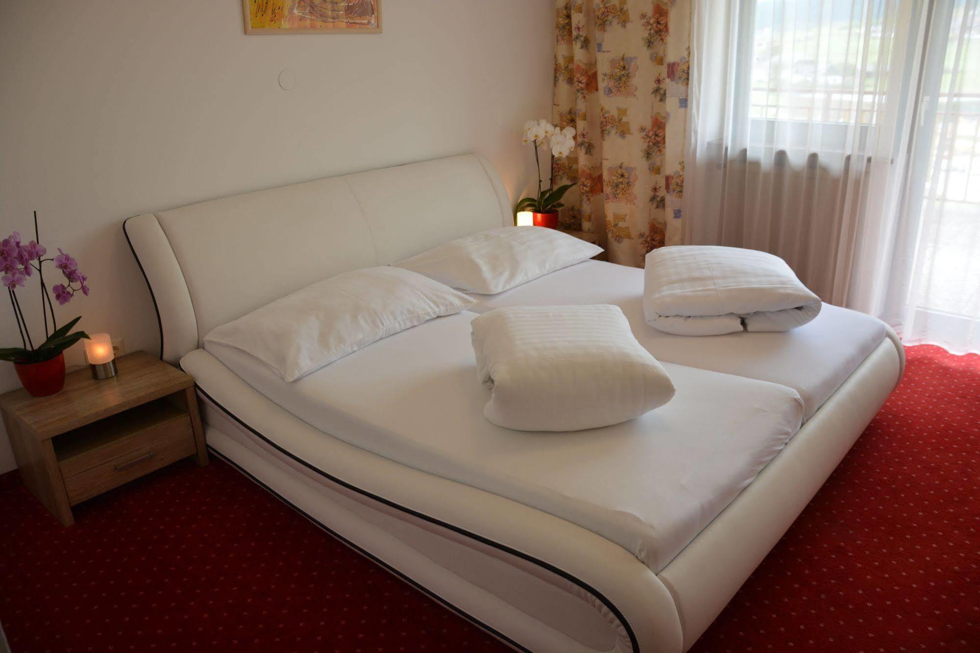 Hotel Boehmerwaldhof ウルリッヒスベルク エクステリア 写真