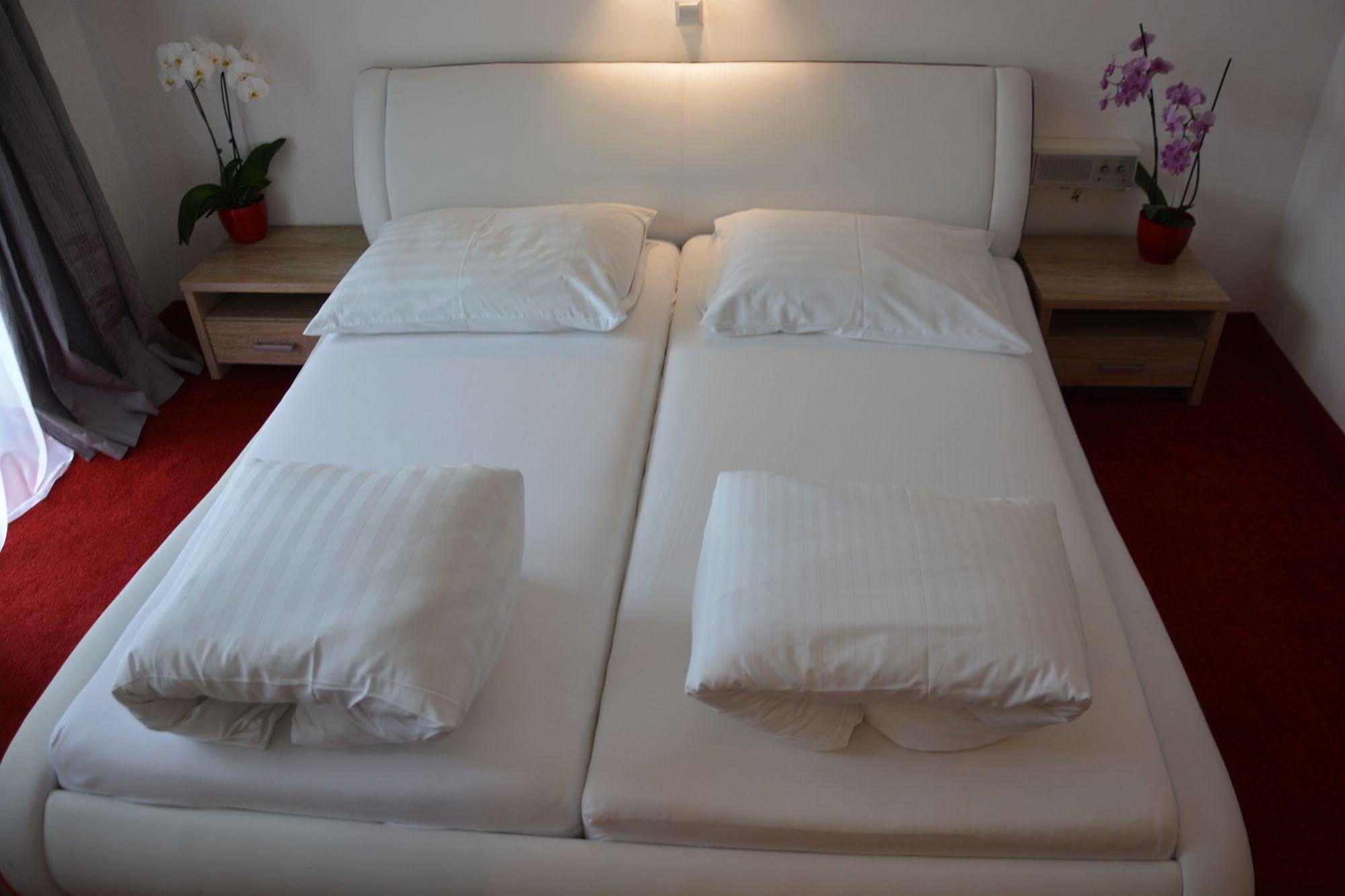 Hotel Boehmerwaldhof ウルリッヒスベルク エクステリア 写真